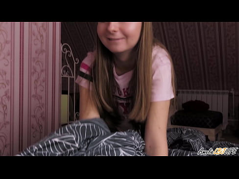 ❤️ Blondie анын BFF анын терең соруп жана анын оозуна сперма алат Сапаттуу порно ky.sexvideosex.top ❌️❤